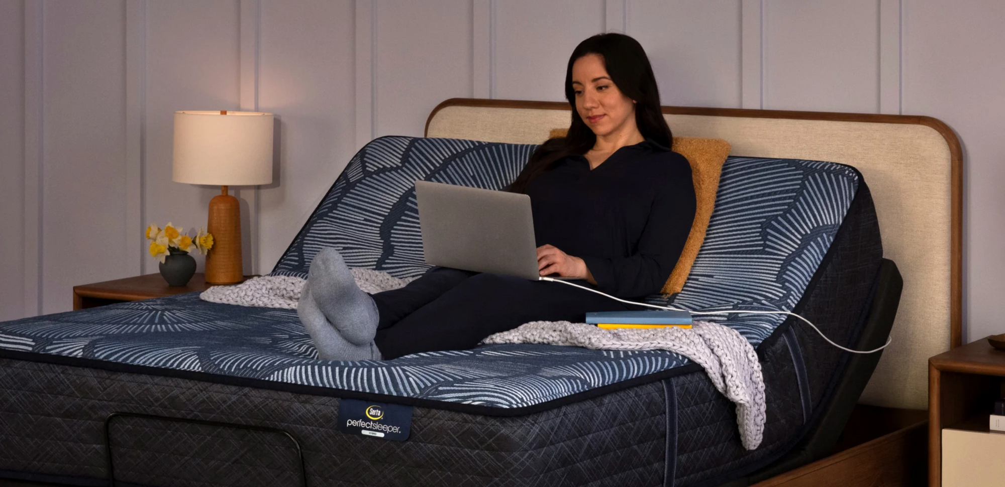 Adjustable bed with patterned bedding