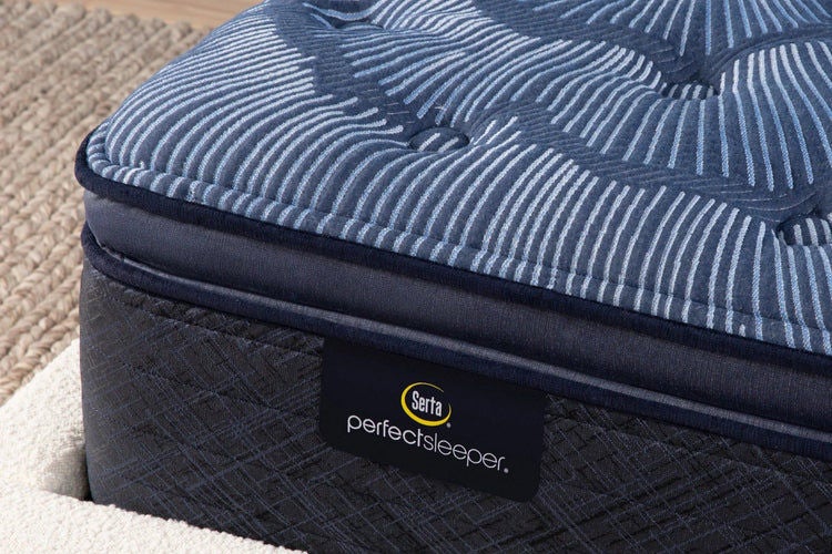 Serta Perfect Sleeper mattress close-up